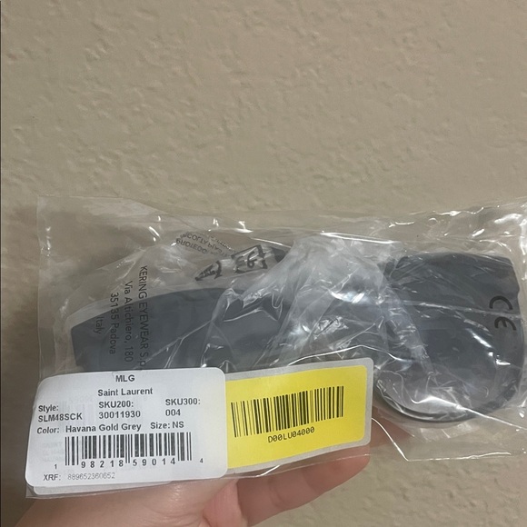 Saint Laurent Tortoise Sunglasses - Picture 5 of 15